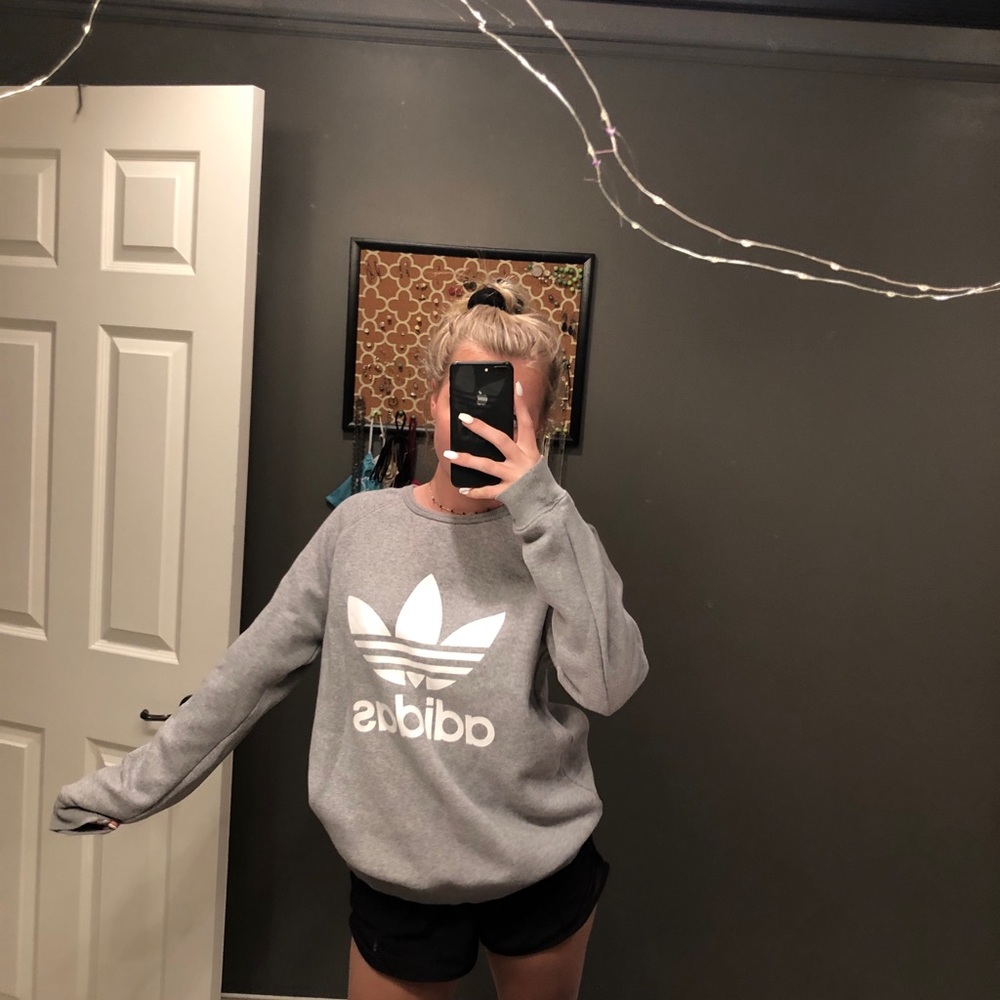 gray adidas sweatshirt